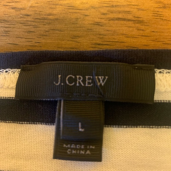 J.Crew top women’s large navy white stripes w/ red embroidered lips crewneck - Picture 5 of 8